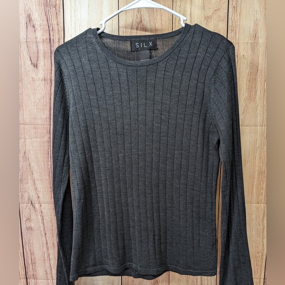 SILX gray ribbed pullover 100% pure silk , super soft NWOT Size Medium crewneck - Picture 4 of 6